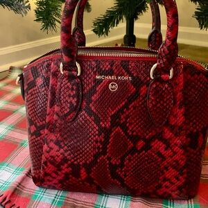 Brand new Michael Kors, sienna Crimson medium messenger